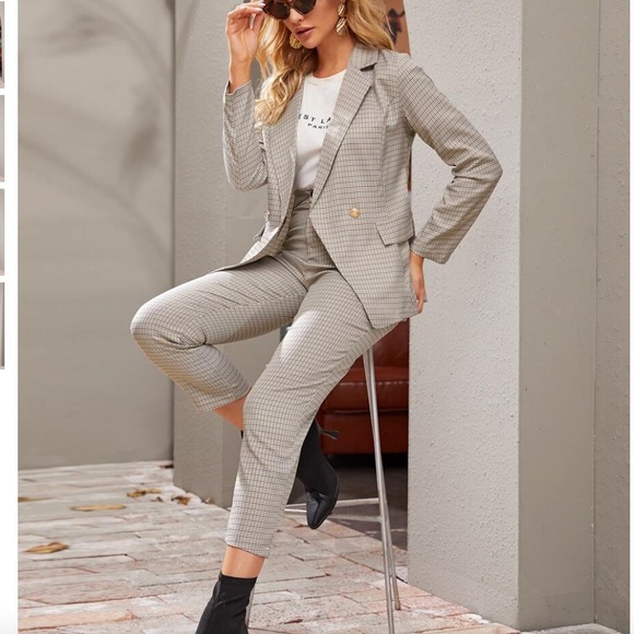 2 piece checkered suit - Picture 1 of 3